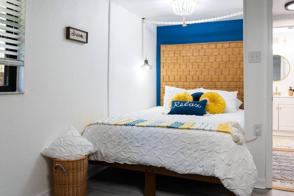 Welcome To The Bray Escape 4 Miles To Siesta Key Sarasota Extérieur photo