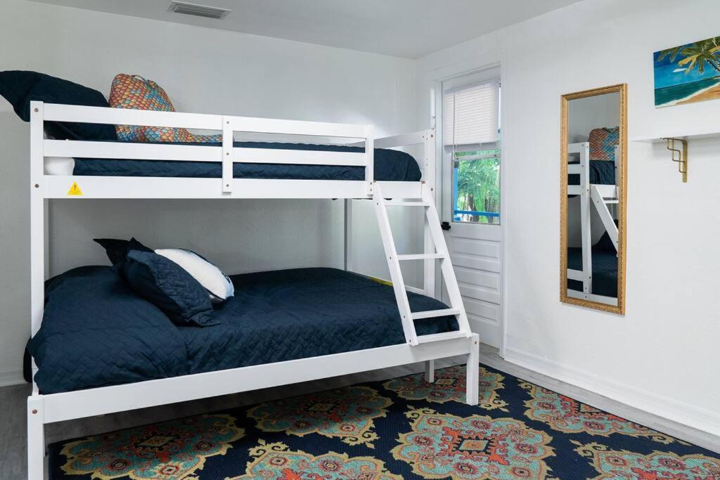 Welcome To The Bray Escape 4 Miles To Siesta Key Sarasota Extérieur photo